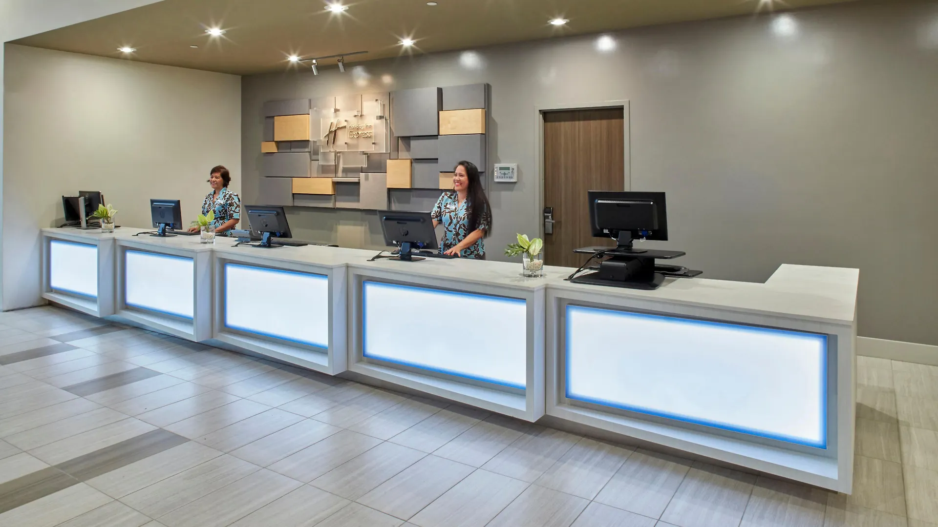 Holiday Inn Express Waikiki By Ihg Honolulu United States