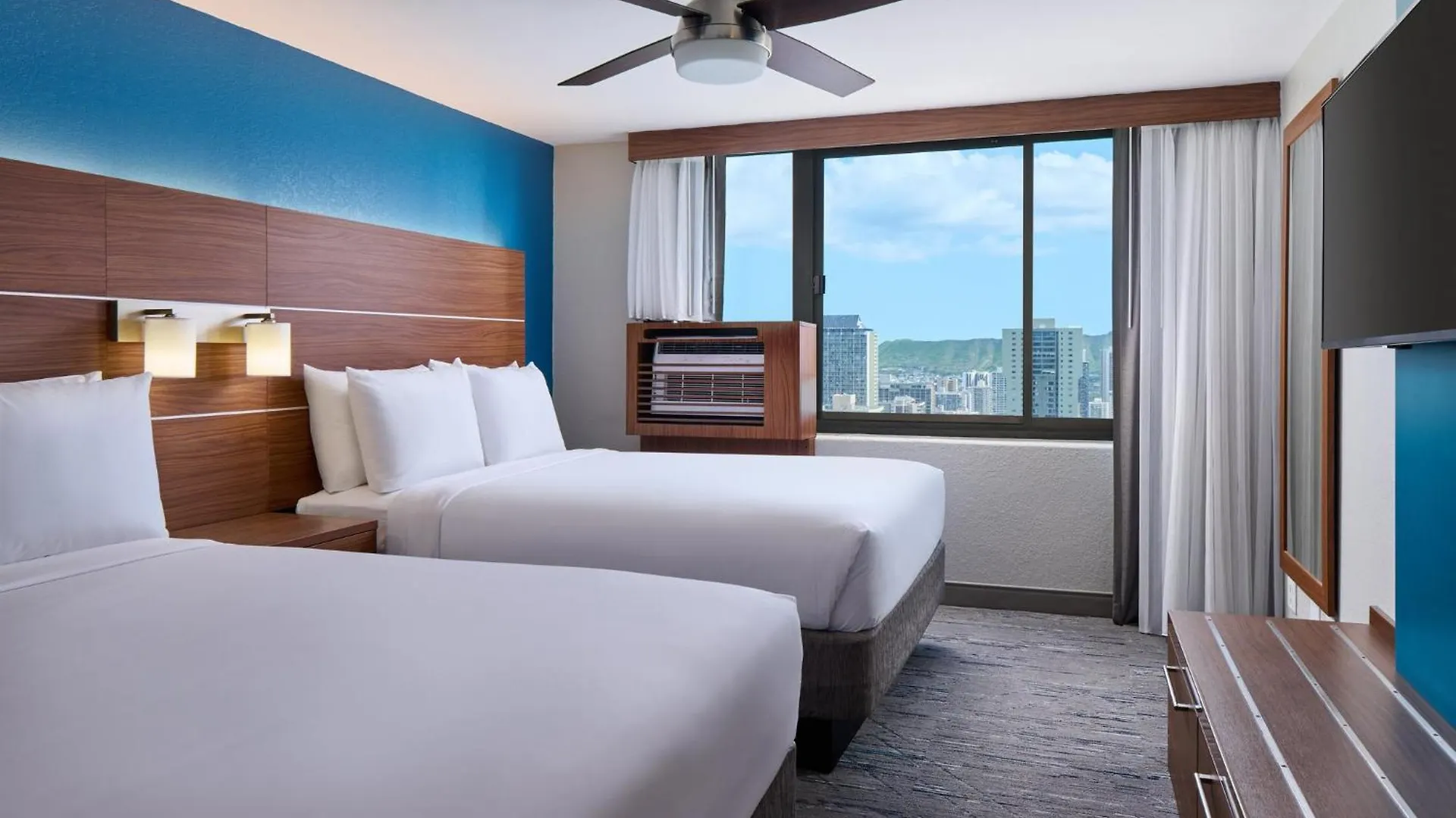 *** Resort Holiday Inn Express Waikiki By Ihg Honolulu United States
