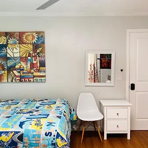 Homestay - Private With 2 Shared Baths And Hosts Onsite