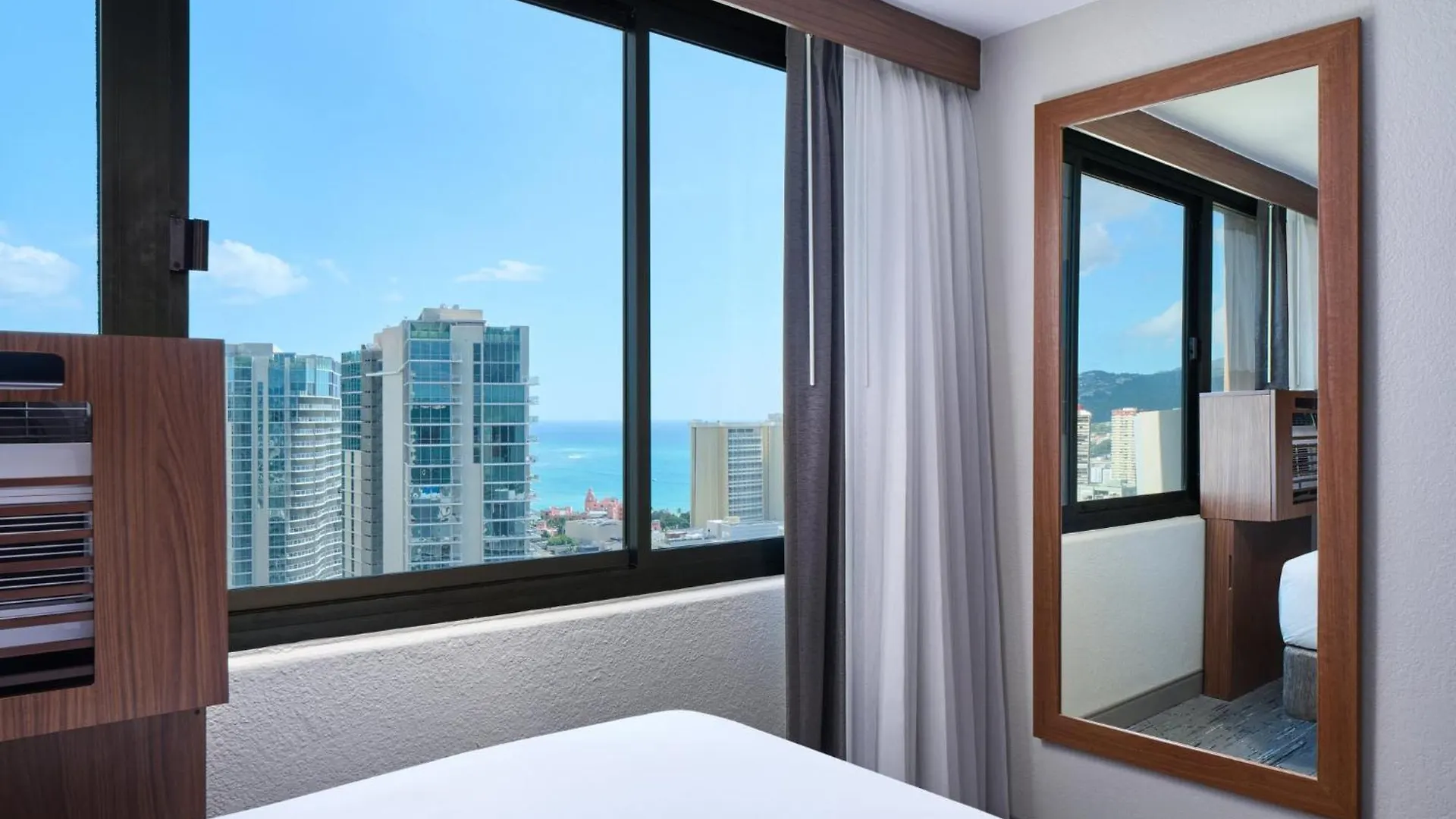 Holiday Inn Express Waikiki By Ihg Honolulu 3*,