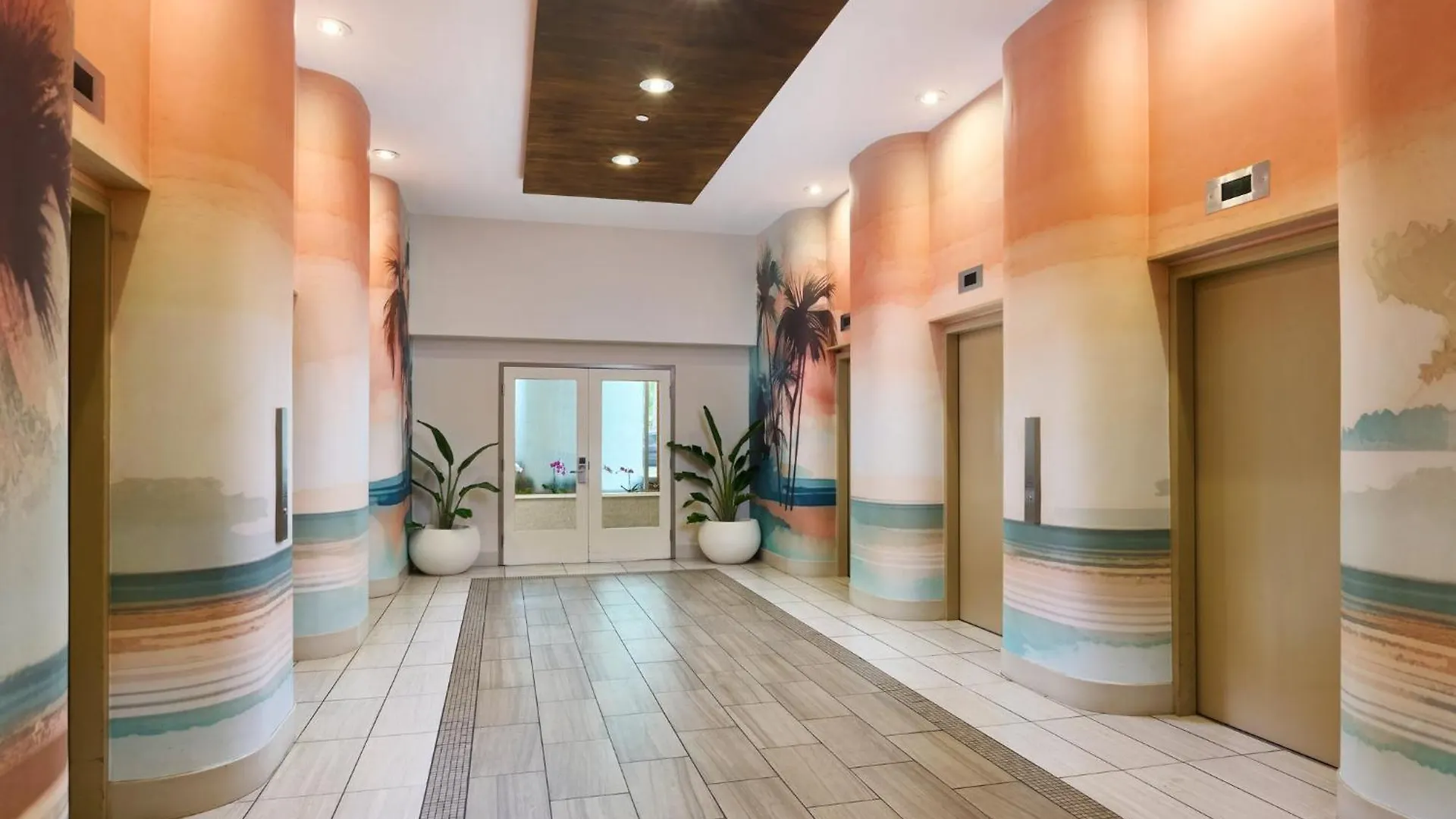 Holiday Inn Express Waikiki By Ihg Honolulu 3*,  United States